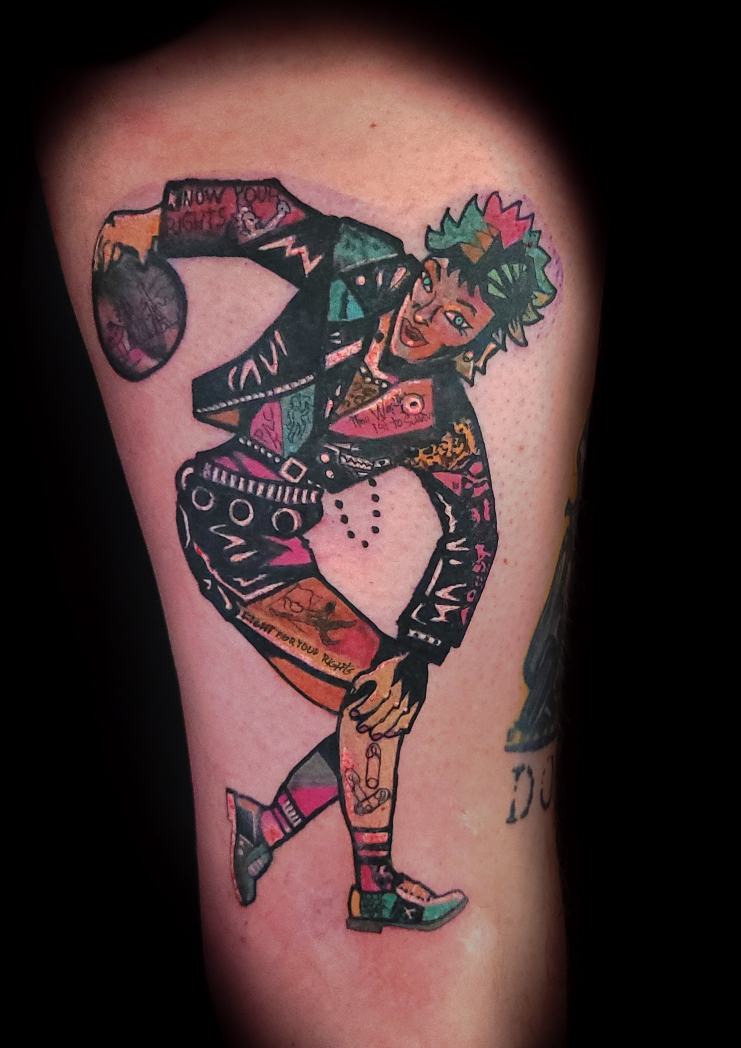 Tattoo von einem Bowlingspieler künstlerisch in Farbe