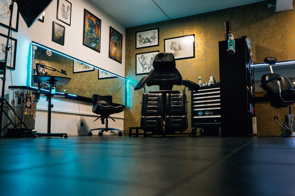 Studio Piercing Arbeitsplatz – Sepia Tattoo Bremen