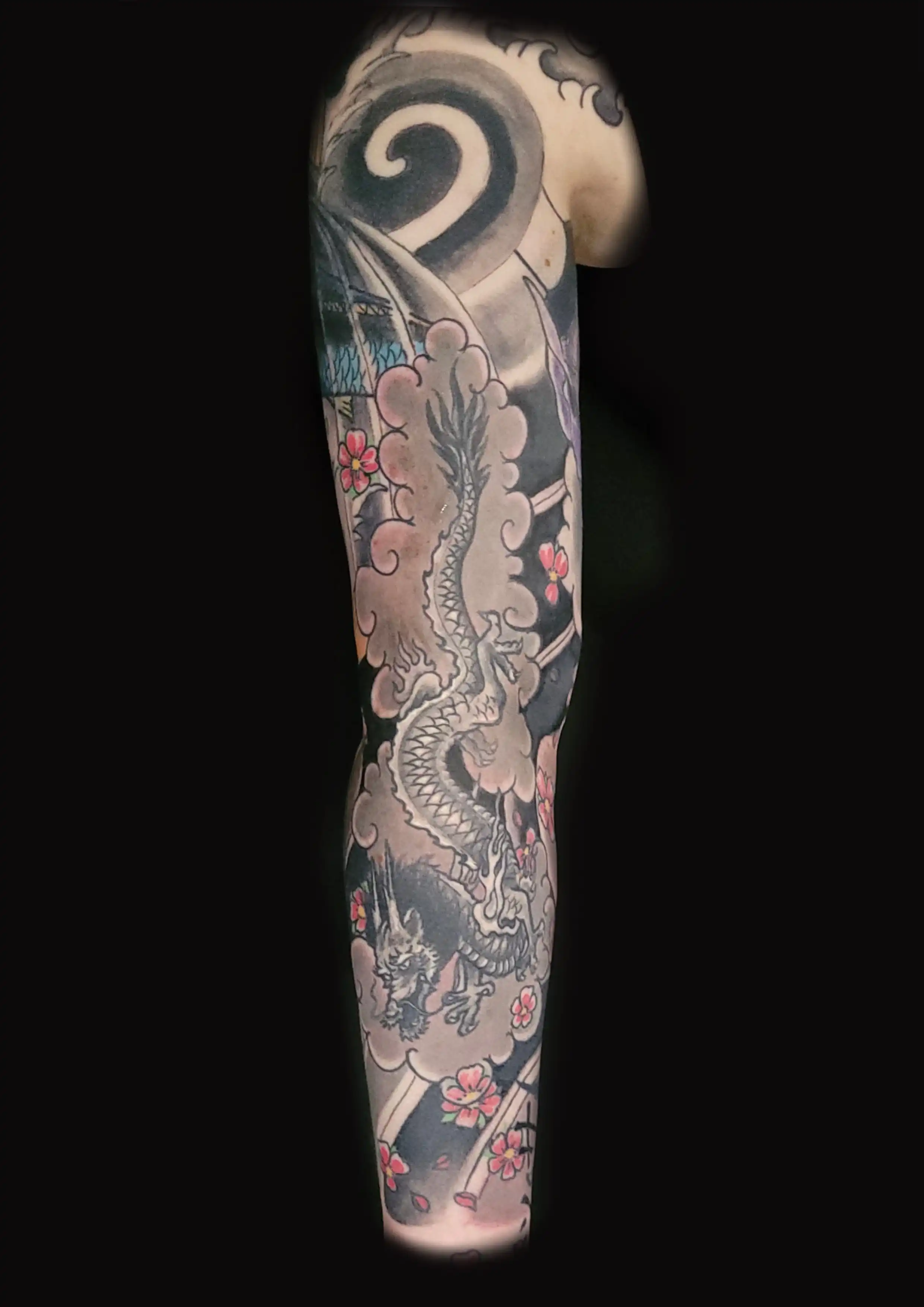 Tattoo collage von japanschem Design ganzer Arm
